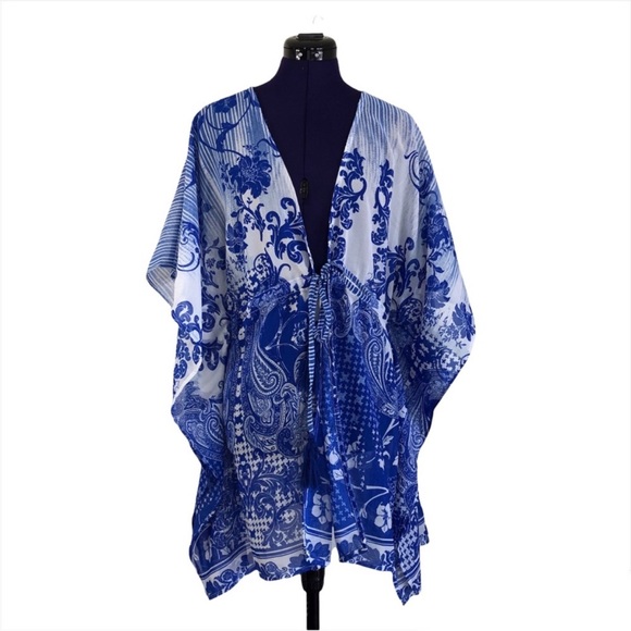 Blue White Sheer Floral Patterned Top - Picture 1 of 16